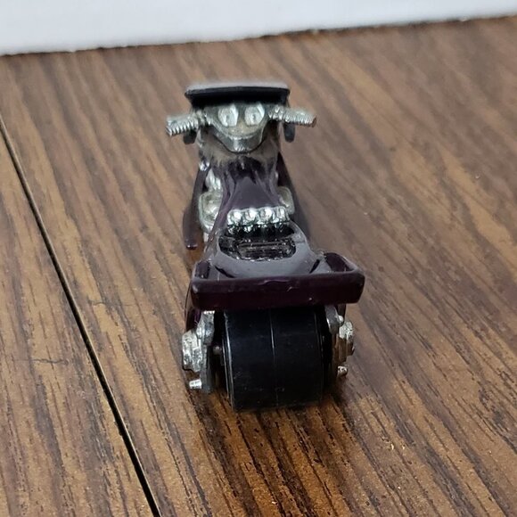 Hot Wheels Diecast 2001 First Edition Purple Fright Bike Loose - Picture 4 of 6
